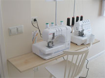 Naaimachines in de lesruimte van Hettie Moll in Barneveld